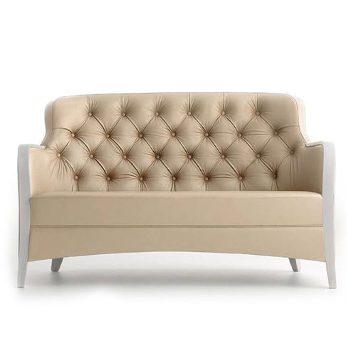 Klassisches Sofa - EUFORIA 00152K - Montbel - Stoff / Leder / mit Armlehnen