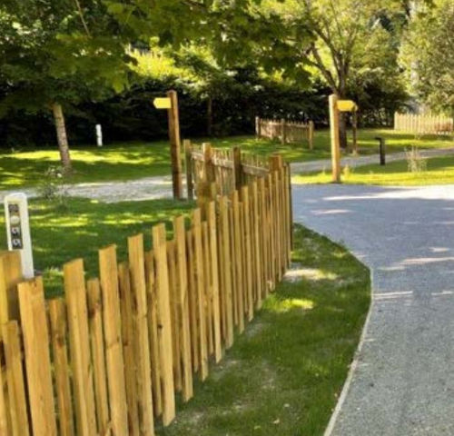 Lamellenzaun - VERTICALE EN FRISE RABOTÉE  - Rondino - Garten / für öffentliche Bereiche / für Grünanlagen
