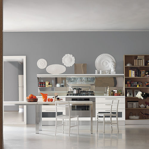 Moderner Stuhl - JUTA - ARAN Cucine - für den Innenraum / lackiertes Holz / ergonomisch