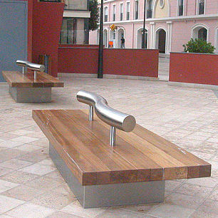 Moderne Bank für den öffentlichen Raum - SUR MESURE - FRANCE INOX INDUSTRIE - Holz / Stahl / mit Rückenlehne