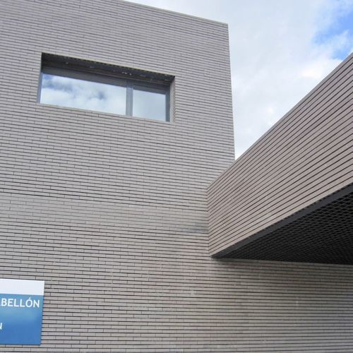 Ziegel für hinterlüftete Fassade - FRONTISS Escorial - La Paloma Cerámicas - Hohl / grau