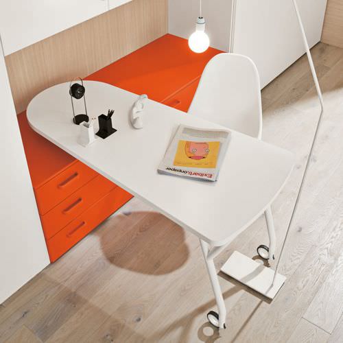 Schreibtisch auf Rollen - START  - Clever - modern / Laminat / gerade