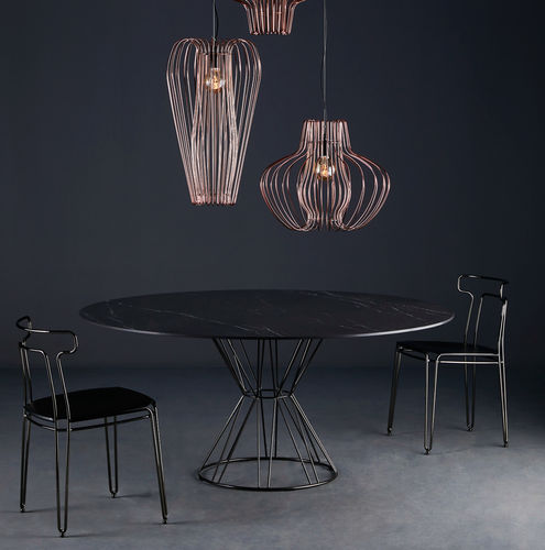 Moderner Tisch - CIRCUS - Colico - Glas / Feinsteinzeug / Gestell aus bemaltem Stahl