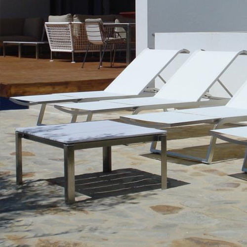 Moderner Couchtisch - SHOT - Coro - Laminat / Gestell aus rostfreiem Edelstahl / quadratisch