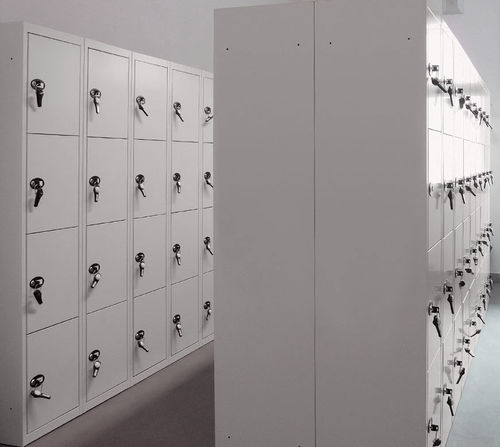 Stahl-Garderobenschrank - PERSONAL - Dieffebi - für öffentliche Einrichtungen / für Büro / gesichert