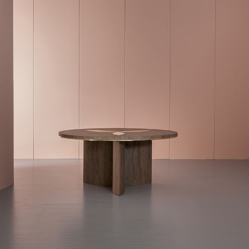 Moderner Tisch - TREFOIL - Emmemobili - Eiche / Nussbaum / poliertes Messing