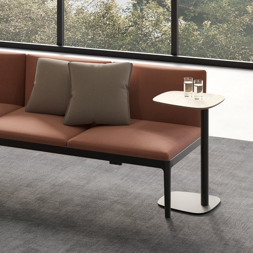 Moderner Beistelltisch - PUCK - Enea - Eiche / HPL / NTM Fenix®