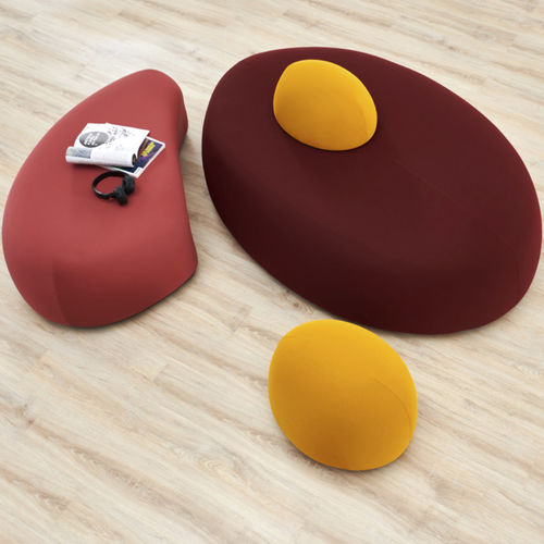 Modernes Sitzkissen - JUMP - ESTEL - Stoff / oval / Rücken an Rücken