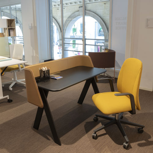 Bodenstehender Schreibtisch - SQUID - ESTEL - modern / Holz / gerade