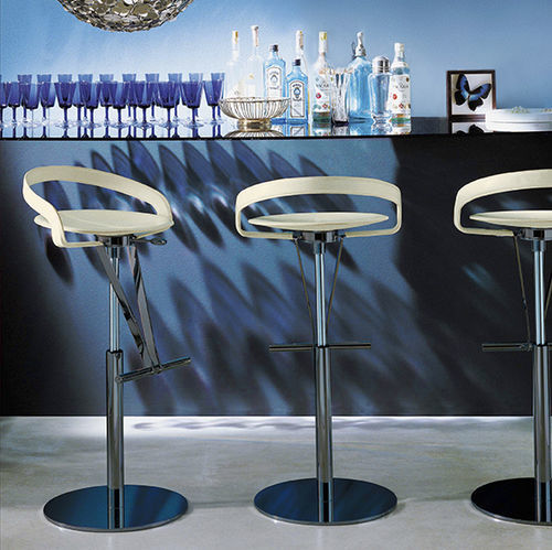 Moderner Hocker - CAYMAN BAR BT - fasem - Leder / Gestell aus Stahl / mit Mittelfuß