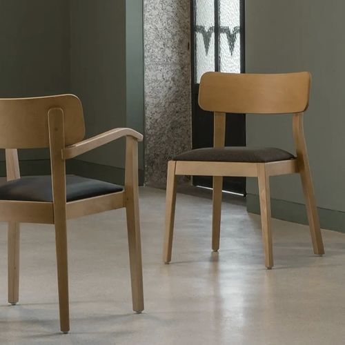 Moderner Stuhl - SUZANNE EMP - Fenabel- The heart of seating - für den Innenraum / Stoff / Gestell aus Holz