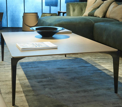Moderner Couchtisch - T96 - Gamma Arredamenti International - aus lackiertem Metall / Keramik / quadratisch