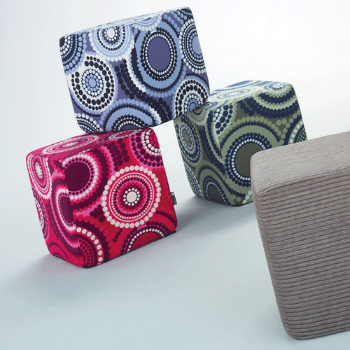 Modernes Sitzkissen - CUBE - I.T.F. DESIGN SRL - Kunstleder / quadratisch / mit abnehmbarem Bezug