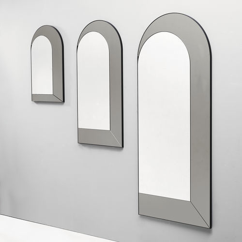 Wandmontierter Spiegel - Peek - MIDJ - Tisch / für Gewerbegebrauch / modern