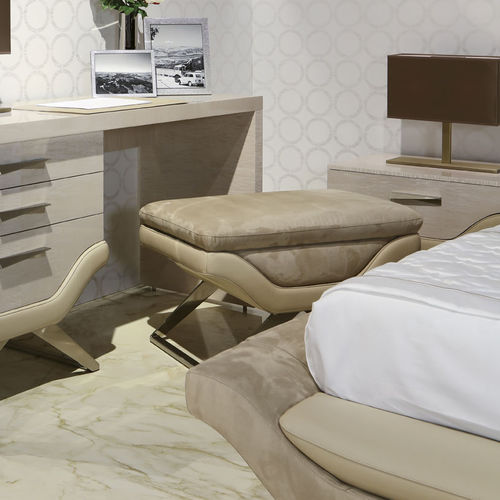 Moderner Hocker - PURO - SAN MARCO - Gestell aus Metall / Polster