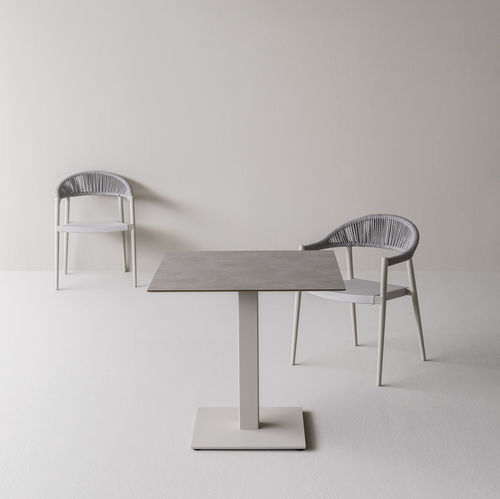 Stahl-Tischgestell - TIGHT - Varaschin - modern / für Stehtisch / für Gewerbegebrauch