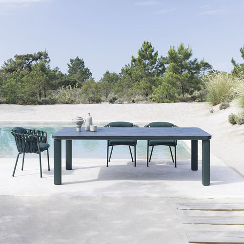 Moderner Tisch - CUSTOMADE - Varaschin - HPL / Keramik / Gestell aus Aluminium
