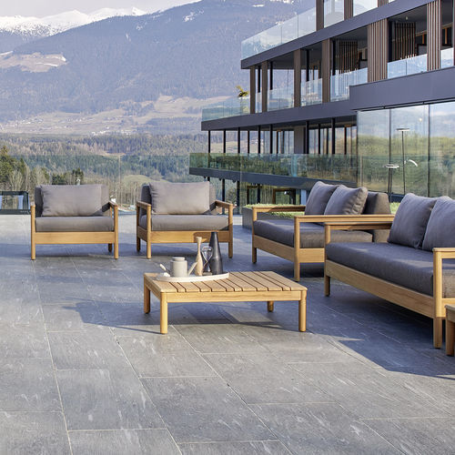 Moderner Couchtisch - BALI - Varaschin - Teakholz / Gestell aus Teakholz / quadratisch
