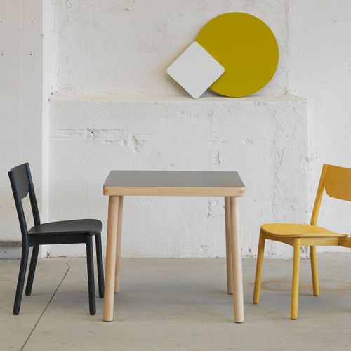 Moderner Tisch - Nico - Zilio A&C - Esche / Sperrholz / Gestell aus Holz
