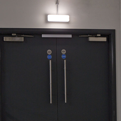Aufbauleuchte - ESCORT - Thorn Europhane - LED / rechteckig / IP65