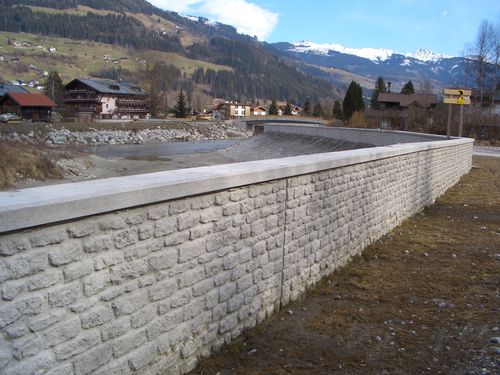 Schalungsform für Fassaden - MAYENNE - RECKLI GmbH - für Stützmauer / für Sichtbeton