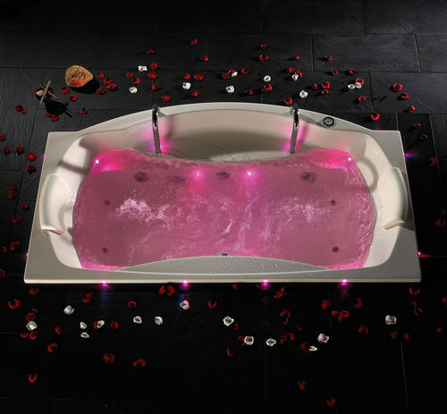 Massage-Badewanne - POWELL - Condor - in Wandnähe / für Wohnungen / zur beruflichen Nutzung