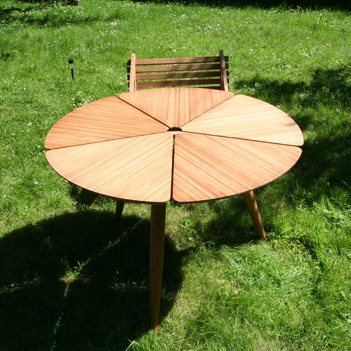 Moderner Esstisch - Petal - Socotex - Abritez-vous chez nous - Bambus / Gestell aus Bambus / rund