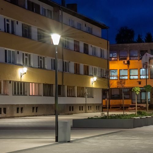 Straßenlaterne - HAPILED - Schréder–Comatelec - modern / Polycarbonat / Aluminiumguss