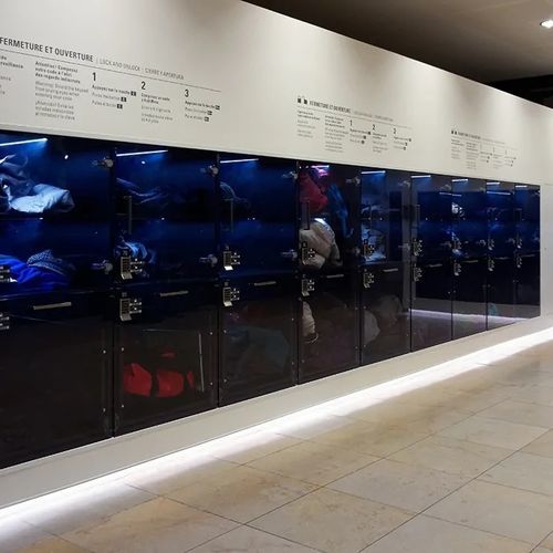 Melaminbeschichteter Garderobenschrank - COLLECTIVE - Fit Interiors - mit Schlüssel / Zahlen / für öffentliche Einrichtungen