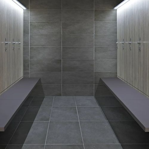 Moderne Bank für Umkleideraum - UP - Fit Interiors - MDF / Laminat / ohne Rückenlehne