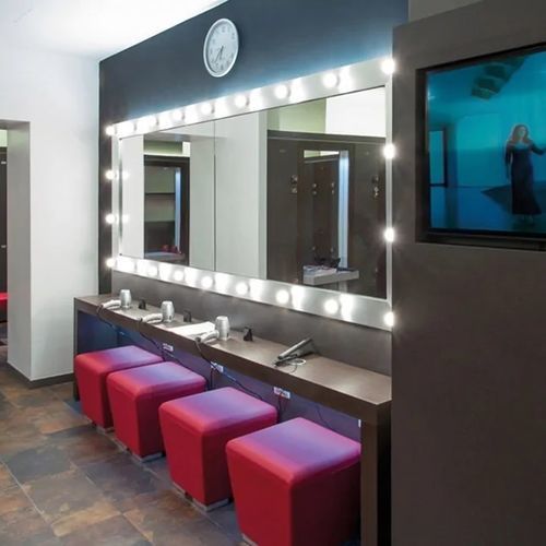 Wandmontierter Spiegel - BROADWAY - Fit Interiors - für Gewerbegebrauch / modern / rechteckig