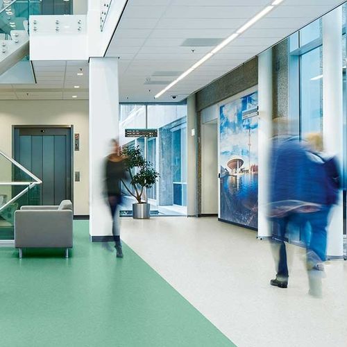 Vinyl-Bodenbelag - NEWFLOOR - für den Innenraum / für professionellen Gebrauch / aus Fliesen