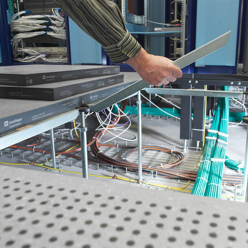 Doppelboden-Unterkonstruktion / Metall - TYPE 6 - Lenzlinger Access Floors - hochbelastbar / für den Innenraum