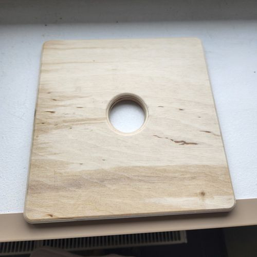 Montagehalterung für Kronleuchter - Saros Est OÜ - für Hängeleuchten / quadratisch / Holz