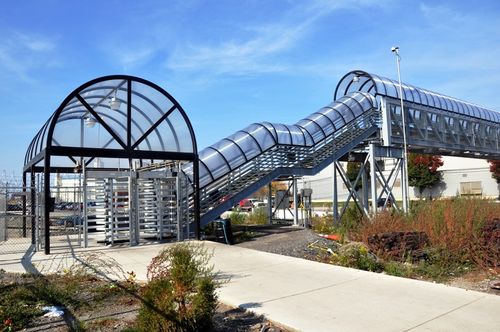 Vordach für Außentreppen - Duo-Gard - Aluminium / Polycarbonat / gebogen