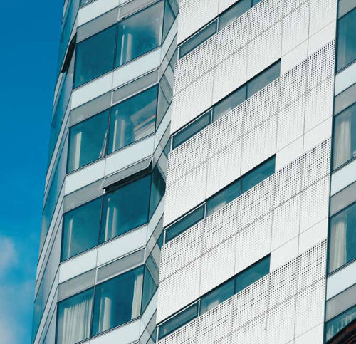 Paneel-Vorhangfassade - EAST VILLAGE NYC - Josef Gartner - aus Metall und Glas