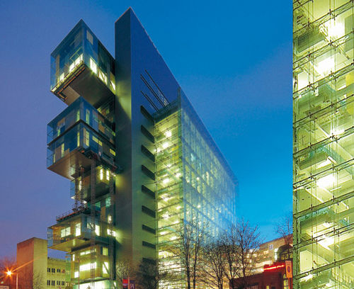 Hinterlüftete Fassade / Glas - MANCHESTER CIVIL JUSTICE CENTRE - Josef Gartner - Aluminium