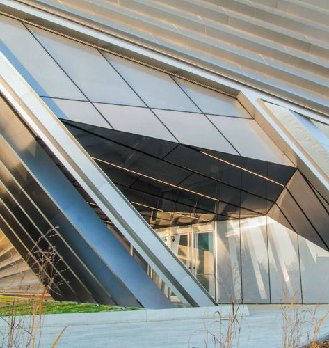 Paneel-Vorhangfassade - ELI AND EDYTHE BROAD ART MUSEUM - Josef Gartner - Glas / Edelstahl