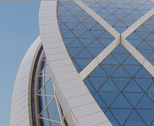 Platten-Vorhangfassade - HQ - Josef Gartner - aus Aluminium und Glas