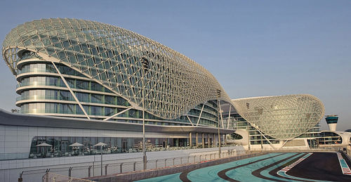 Transparente Glasscheibe - YAS HOTEL ON YAS ISLAND - Josef Gartner - für Fassaden / flach