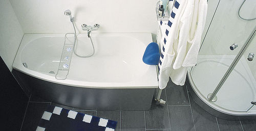 Badewanne für Eckeinbau - KAMPEN 160/170 - Repabad - Acryl / weiß