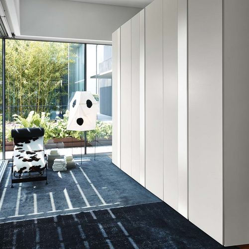Moderner Kleiderschrank - SUITE - ORME - Holz / lackiertes Holz / mit Schwingtür