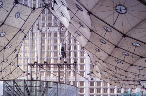 Membran-Architektur / Glasfaser - NUAGE LÉGER GRANDE ARCHE - Hightex - PTFE / für Seiltragwerk