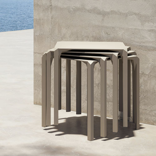 Moderner Esstisch - QUARTZ - VONDOM - Holz / HPL / Polypropylen