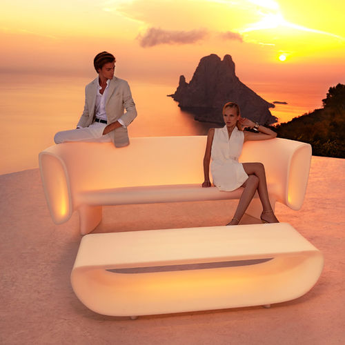 Couchtisch / originelles Design - BUM BUM   - VONDOM - Polyethylen / Gestell aus Polyethylen / rechteckig