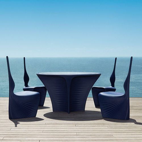 Tisch / organisches Design - BIOPHILIA   - VONDOM - rotationsgesintertes Polyethylen / Gestell aus Polyethylen / rund