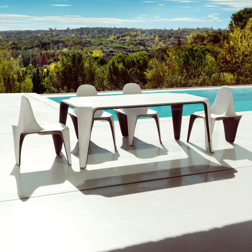 Moderner Esstisch - F3 - VONDOM - Polyethylen / Gestell aus Polyethylen / rechteckig