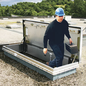 Dach-Revisionsklappe - L-50TB - Bilco UK - rechteckig / Aluminium / mit Leiter