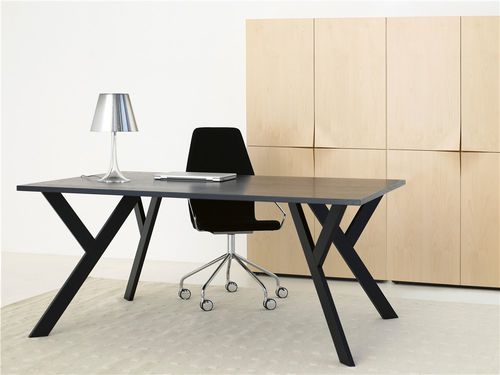 Moderner Schreibtisch - YPSILON - KARL ANDERSSON - Eiche / Nussbaum / Esche