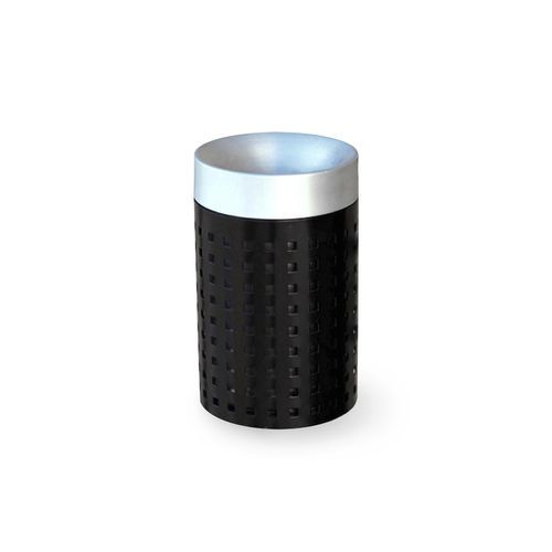Sockel-Aschenbecher - Kvadrat - NOLA INDUSTRIER - wandmontiert / Stahl / Aluminium
